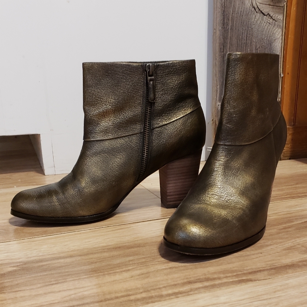 Cole Haan Black Gold Metallic Boots Wood Heel Zip Up Nike Colab Tech Comfort 10B